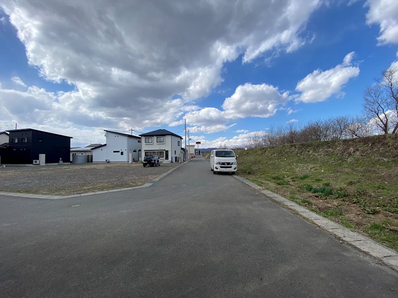 【ハシモトホーム】下太田下川原土地　No2 現地写真（前面道路含む現地写真）