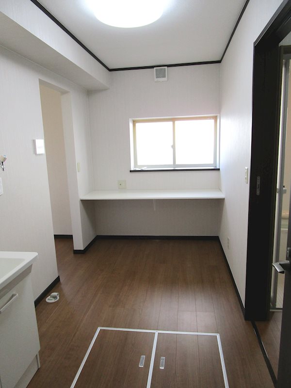 【八戸支店】八戸市白銀町字佐部長根_中古住宅 内観写真（洗面台・洗面所）