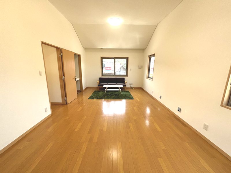 【ハシモトホームリフォーム済中古住宅】千刈１丁目中古住宅 内観写真（リビング以外の居室）