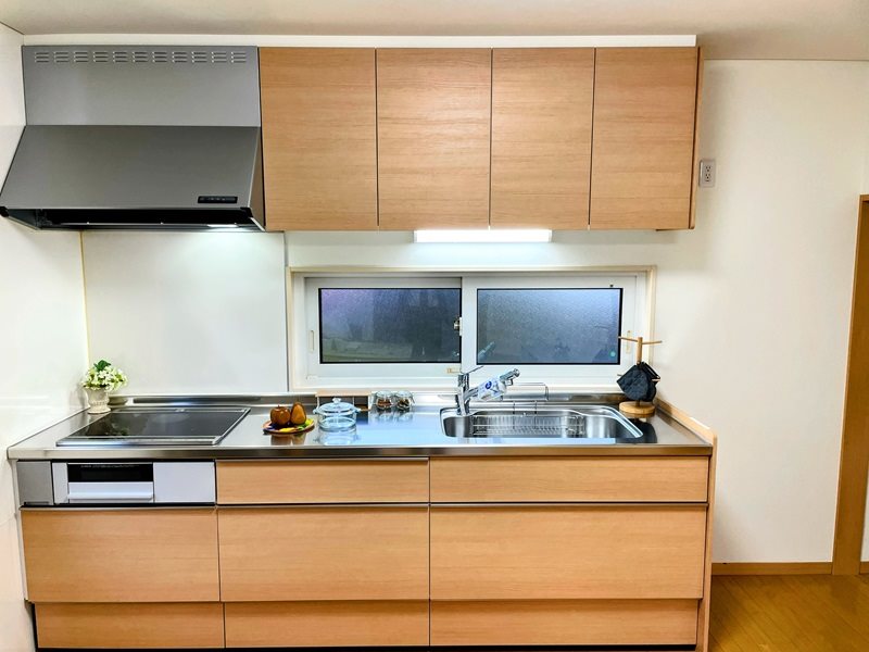 【ハシモトホームリフォーム済中古住宅】千刈１丁目中古住宅 内観写真（キッチン）