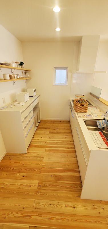 城東中央2丁目無垢フロアの平屋 内観写真（キッチン）