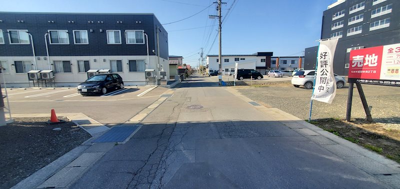城東中央2丁目無垢フロアの平屋 現地写真（前面道路含む現地写真）