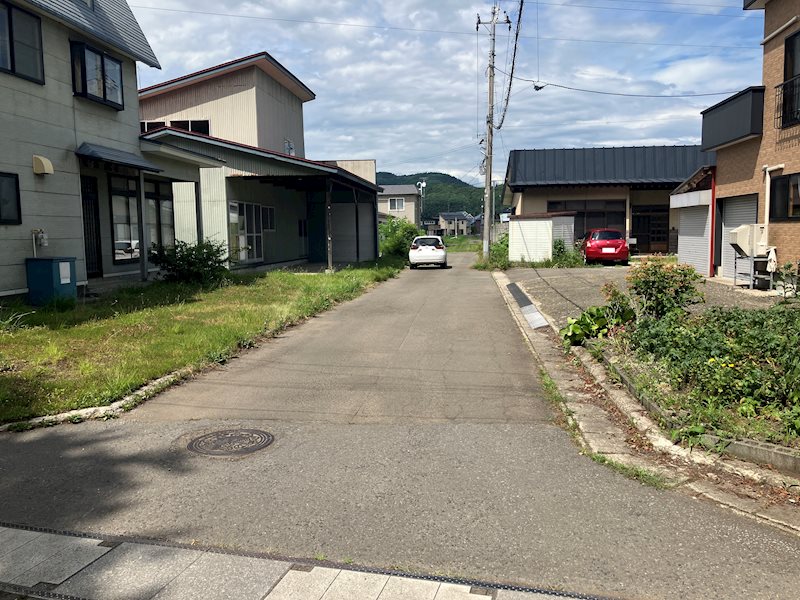 大館市比内町扇田字新長岡58番2 現地写真（前面道路含む現地写真）
