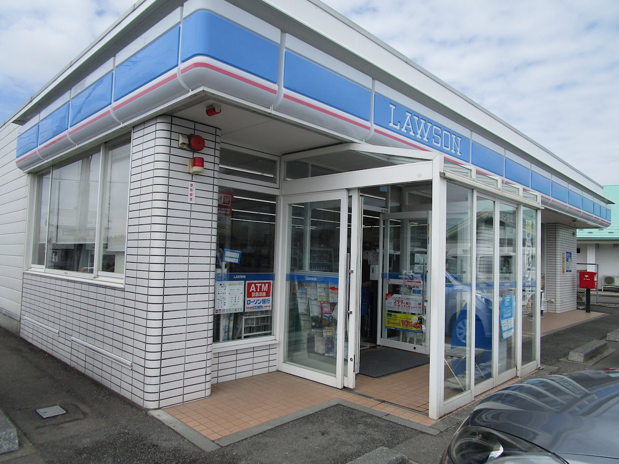 ♢八戸支店♢おいらせ町鶉久保50番81 コンビニ