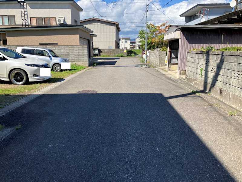 大館市清水三丁目41番4 現地写真（前面道路含む現地写真）