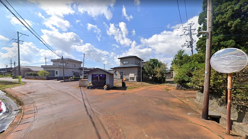 【売地】大仙市川目字町北１５ 現地写真（前面道路含む現地写真）