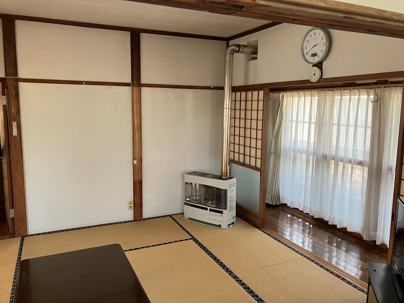 大仙市角間川字大浦町中古住宅 内観写真（リビング）