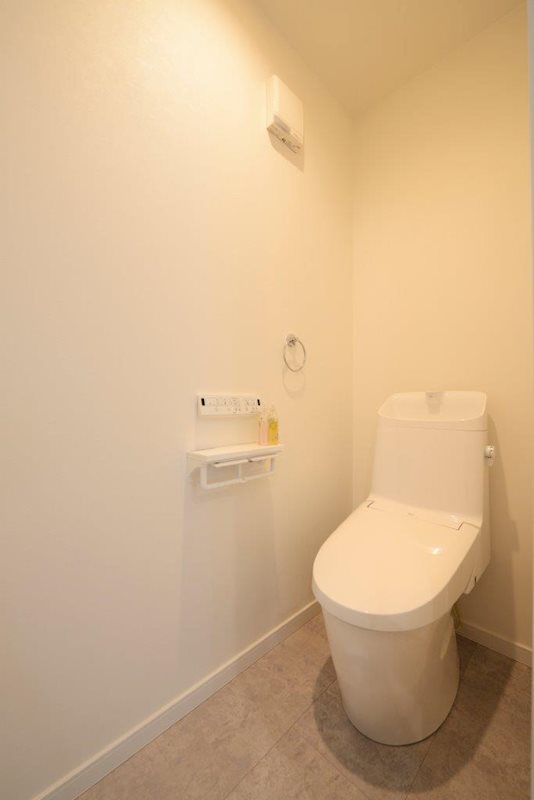 福田町モデルハウス　FEELIST　NOOK 内観写真（トイレ）