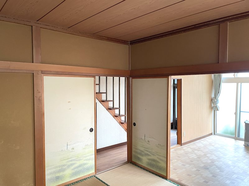 【ハシモトホーム】新城山田中古住宅 内観写真（リビング以外の居室）