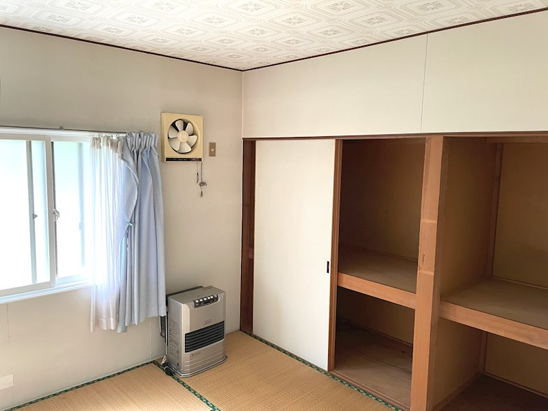 【ハシモトホーム】新城山田中古住宅 内観写真（リビング以外の居室）