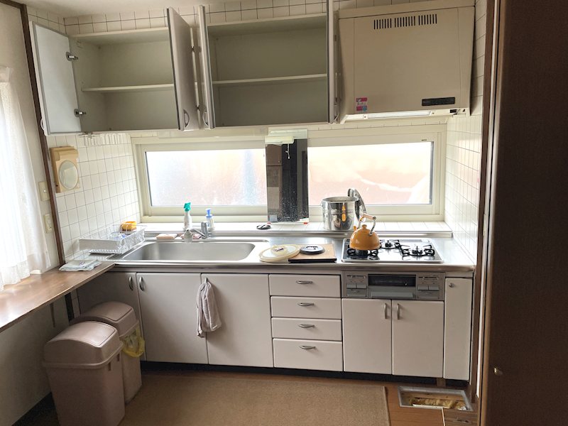 【ハシモトホーム】桜川２丁目中古住宅 内観写真（キッチン）