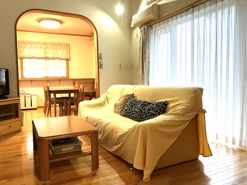 【ハシモトホーム】中央四丁目中古住宅 内観写真（リビング）