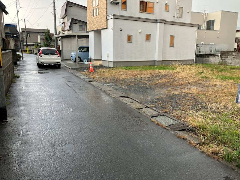 【ハシモトホーム売地】浪館前田四丁目 現地写真（前面道路含む現地写真）