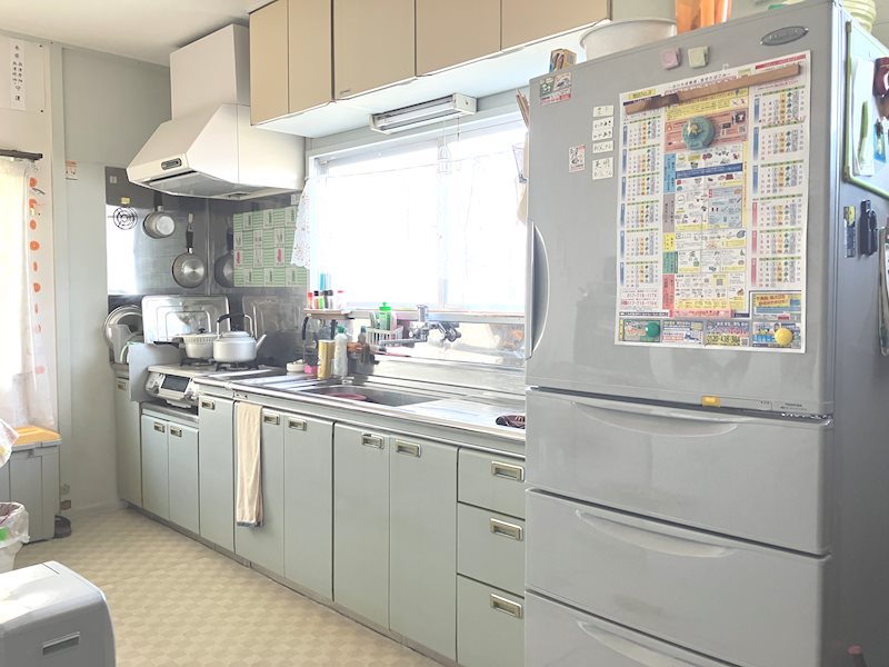 【ハシモトホーム】新城平岡中古住宅  内観写真（キッチン）