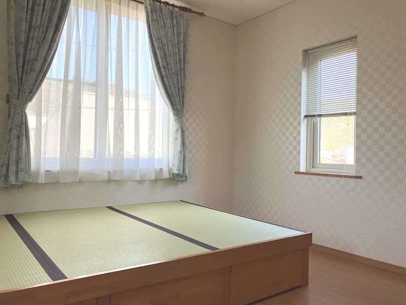 【ハシモトホーム】浅虫山下中古住宅  内観写真（リビング以外の居室）