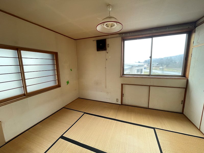 弘前市葛原中古住宅 内観写真（リビング以外の居室）