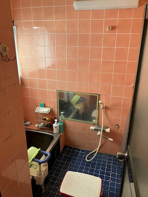 大館市根下戸新町中古住宅 内観写真（浴室）