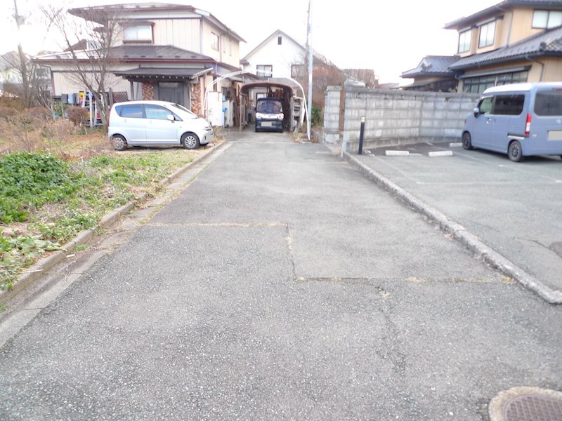 大館町 中古住宅 現地写真（前面道路含む現地写真）