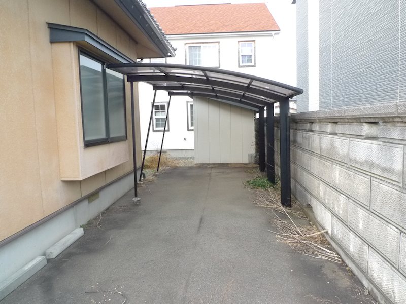大館町 中古住宅 現地写真（駐車場）