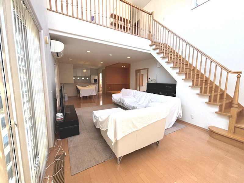【ハシモトホーム】蛍沢1丁目中古住宅 内観写真（リビング）