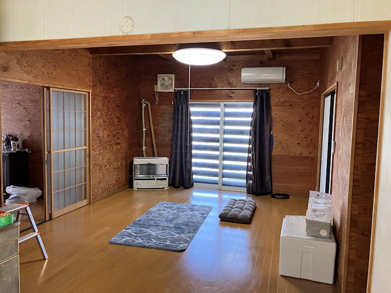 秋田県大館市二井田贄ノ里 内観写真（リビング）