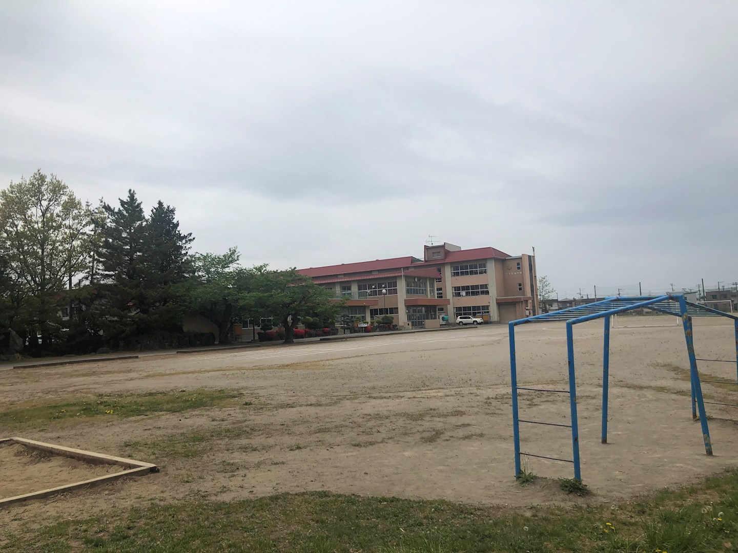 弘前市広野2丁目中古住宅 小学校