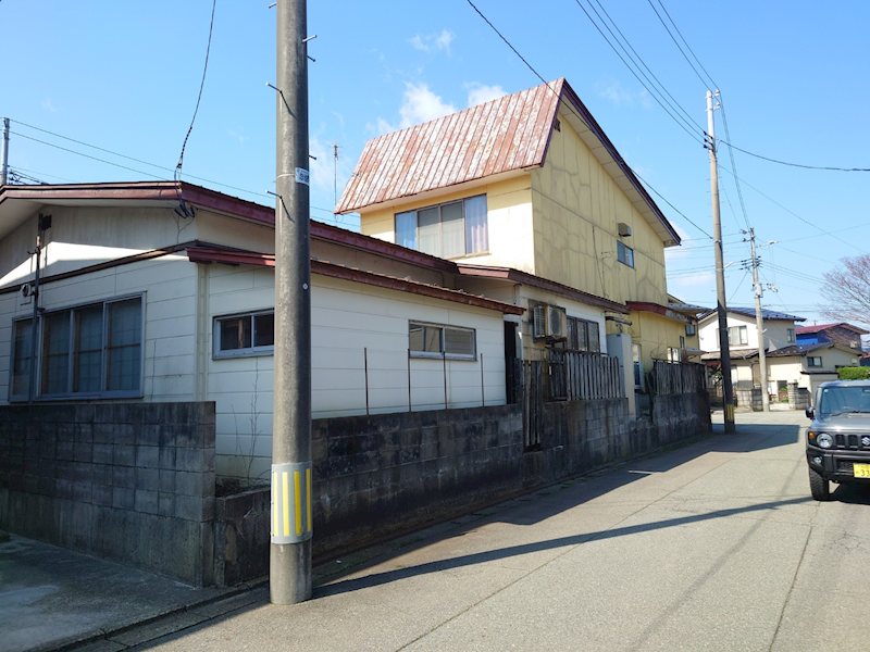 秋田県秋田市新屋高美町6-18 現地写真（前面道路含む現地写真）