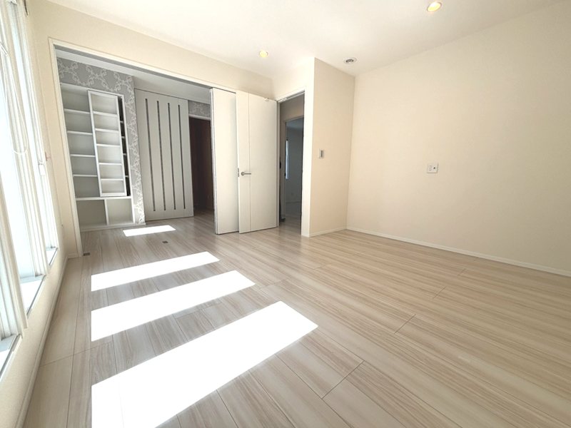 【ハシモトホーム】南佃2丁目中古住宅 内観写真（寝室）