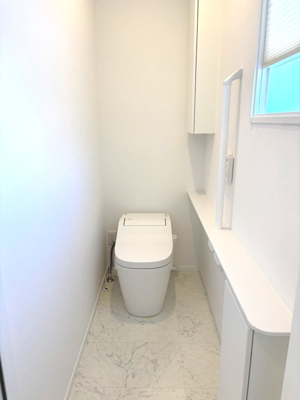 【ハシモトホーム】南佃2丁目中古住宅 内観写真（トイレ）