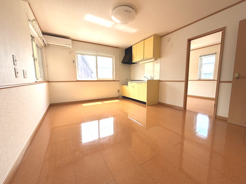 【ハシモトホーム】浪館前田4丁目共同住宅 内観写真（リビング）