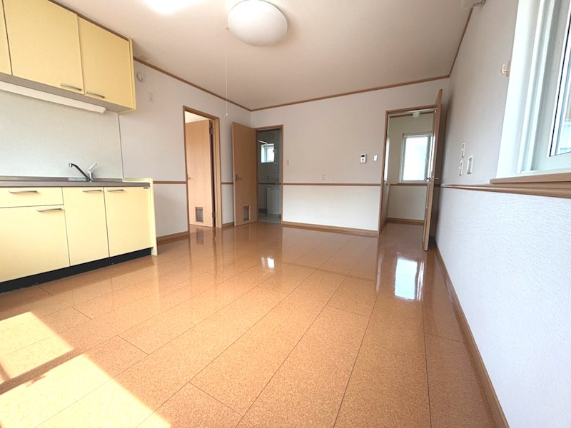 【ハシモトホーム】浪館前田4丁目共同住宅 内観写真（リビング）