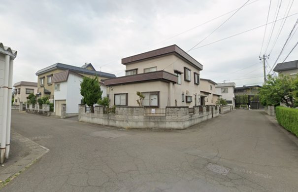 弘前市宮園5丁目売地 現地写真（前面道路含む現地写真）