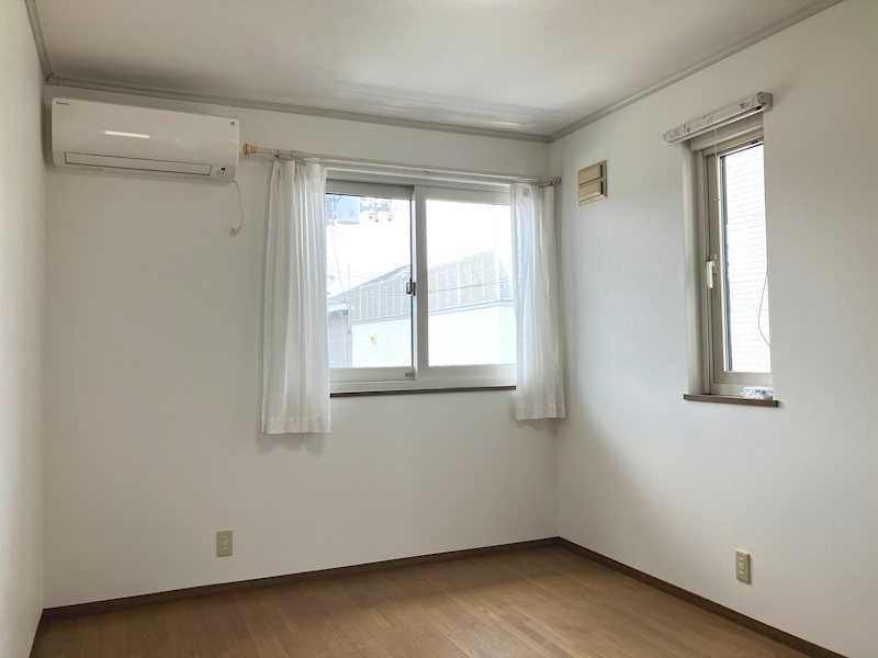 【ハシモトホーム中古住宅】造道一丁目 内観写真（リビング以外の居室）