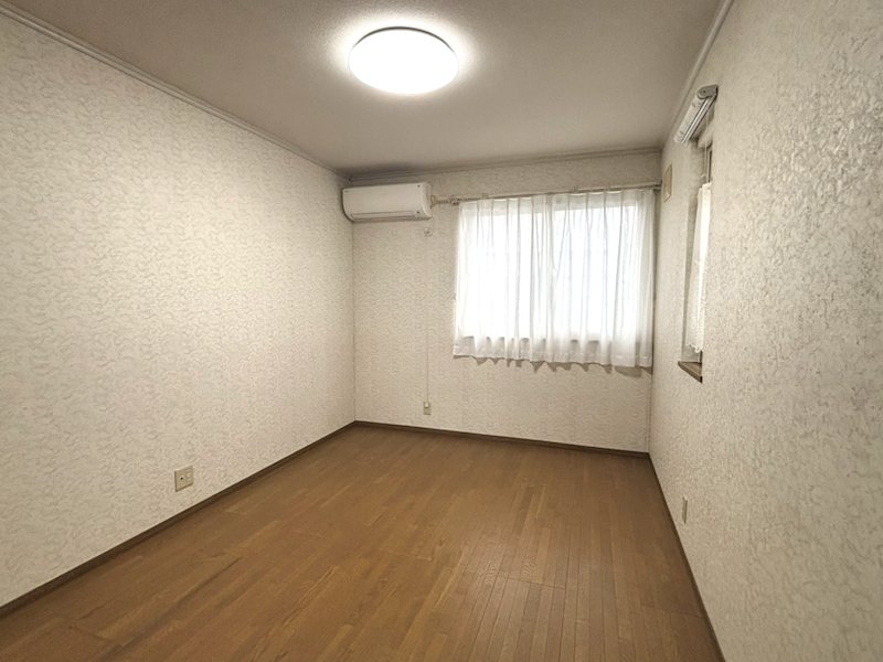 【ハシモトホーム中古住宅】造道一丁目 内観写真（リビング以外の居室）
