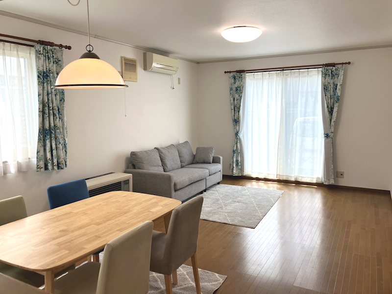 【ハシモトホーム中古住宅】造道一丁目 内観写真（リビング）