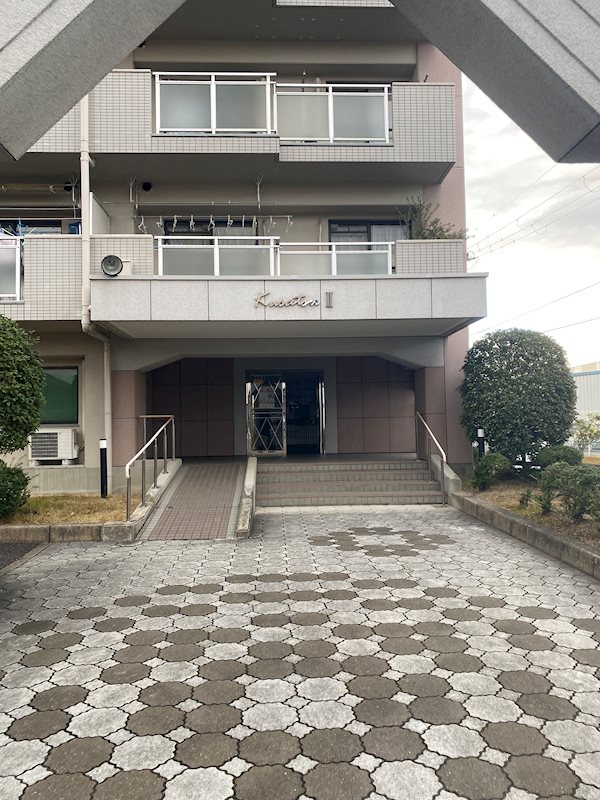 エメラルドマンション草津青地Ⅱ 外観写真