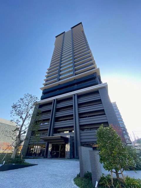 熊本　KUMAMOTO JR Kumamoto Railway Station Building Opens “A multi-floor