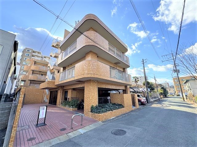 ライオンズマンション新屋敷 外観写真
