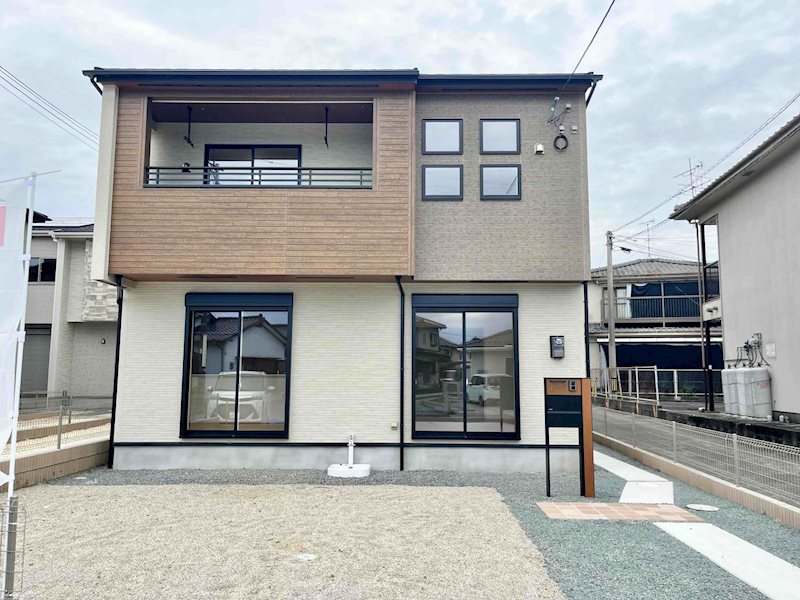 ブルーミングガーデン南区八幡11丁目4号棟新築戸建     外観写真