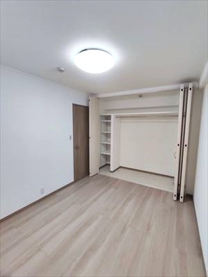 サーパス新屋敷 301号室 その他