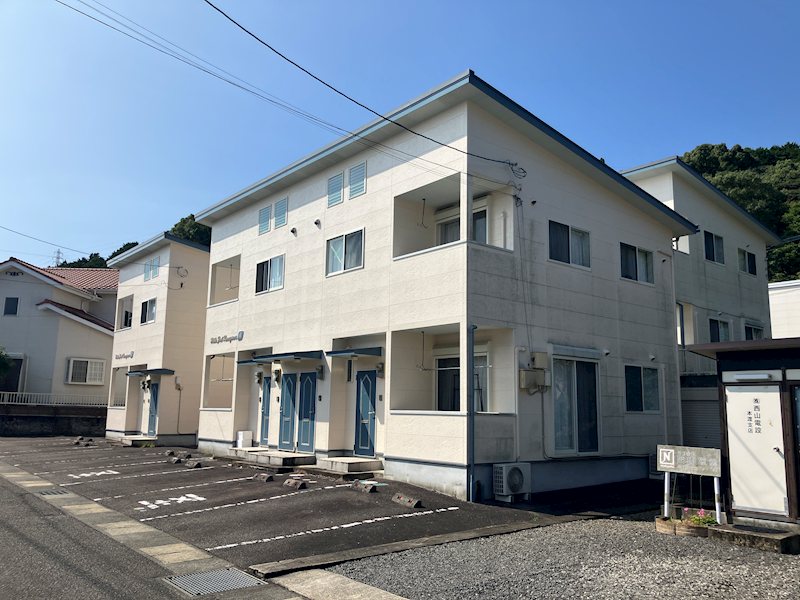 ヒルズフォート亀川Ａ・Ｂ・Ｃ 外観写真