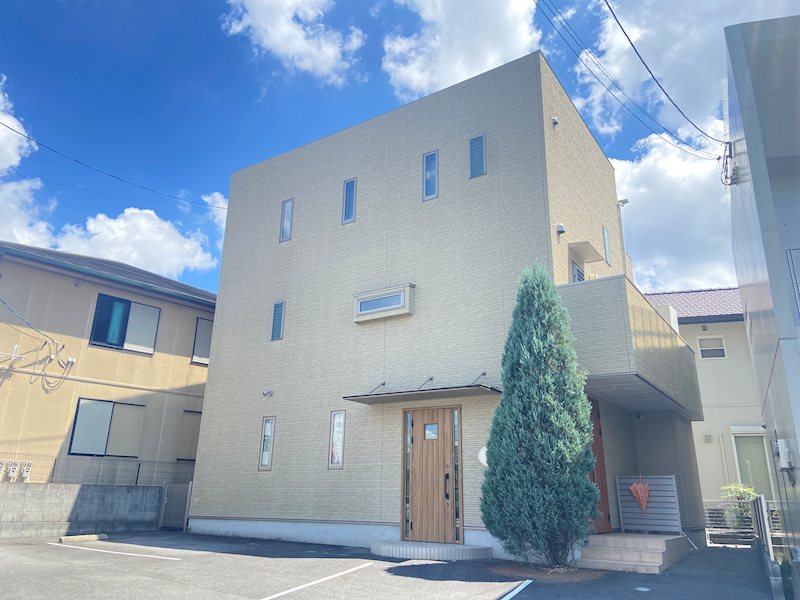 菊陽町光の森5丁目店舗付き戸建 外観
