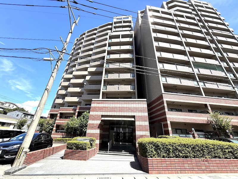 サーパスシティ新屋敷一番館  202号室 外観写真