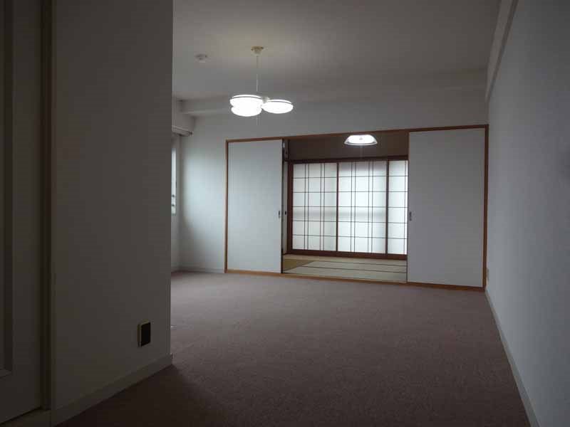 青森県青森市堤町２丁目 内観写真（リビング）