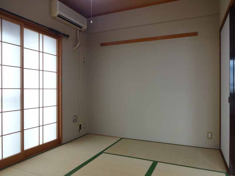 青森県青森市堤町２丁目 内観写真（リビング以外の居室）