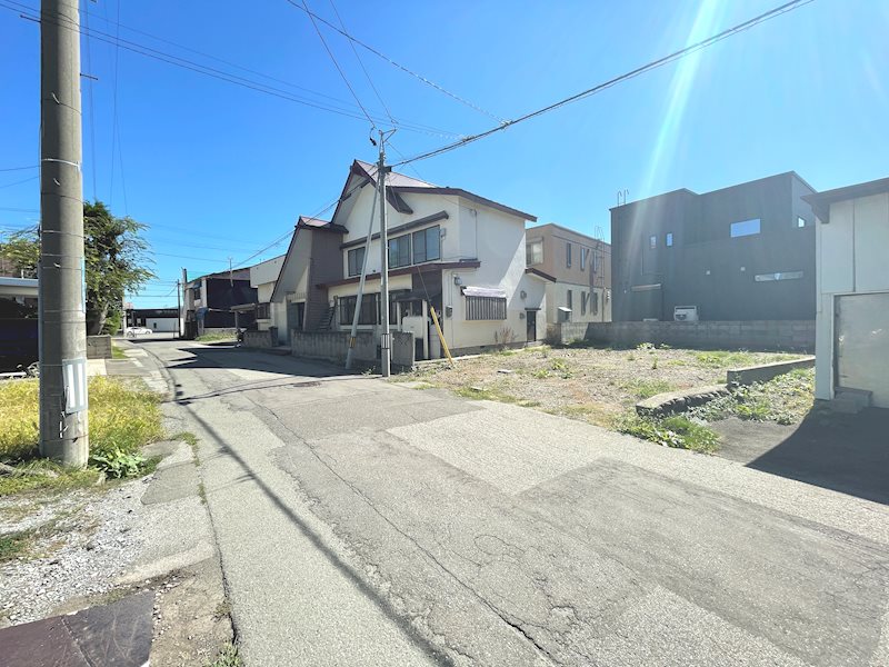 青森県青森市北金沢２丁目12-2 現地写真（前面道路含む現地写真）
