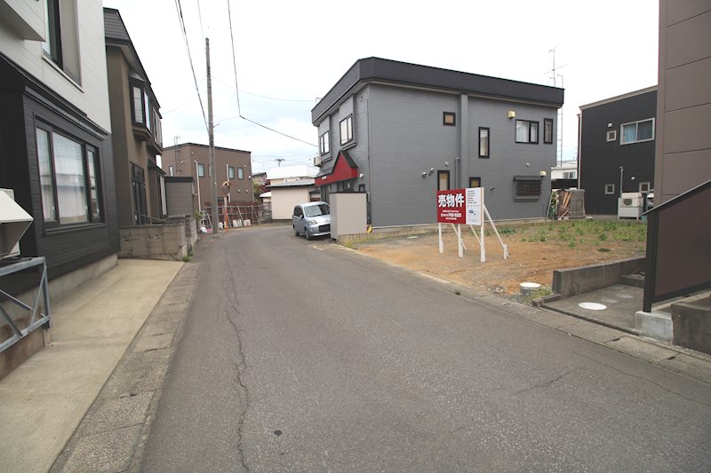 金沢5丁目14-13　土地 現地写真（前面道路含む現地写真）