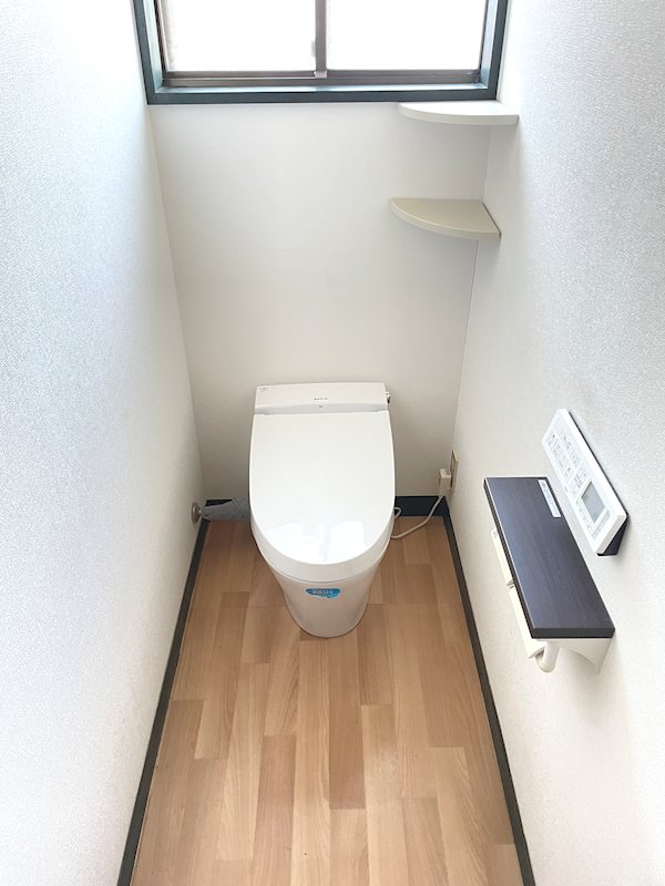 青森県青森市三内沢部208番4 内観写真（トイレ）