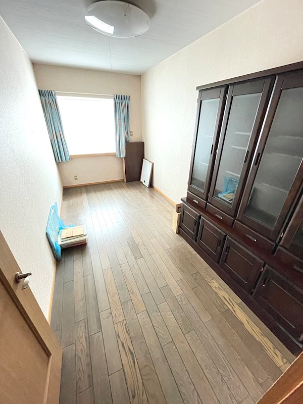 青森県青森市桂木３丁目 内観写真（リビング以外の居室）