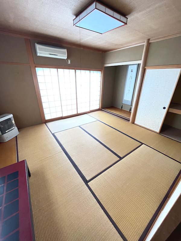 青森県青森市桂木３丁目 内観写真（リビング以外の居室）